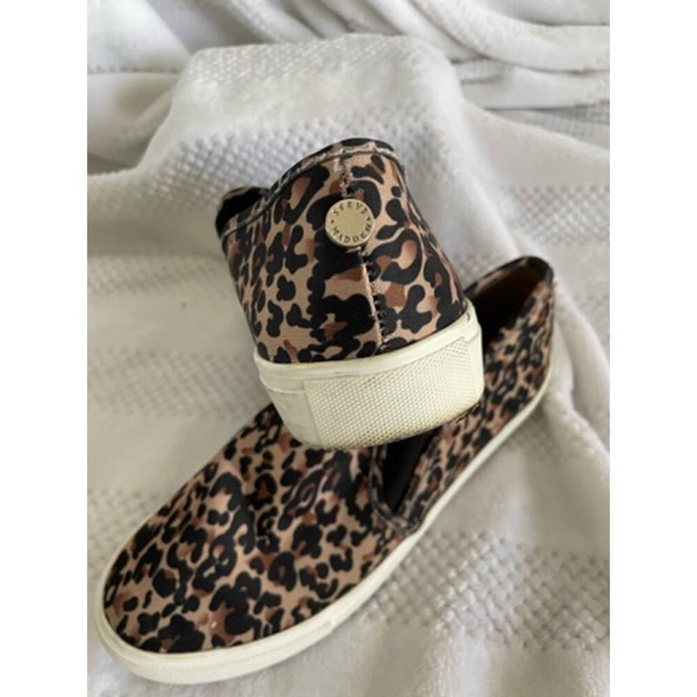 Steve Madden Slip On Leopard Sneaker, Size 8M - Picture 4 of 6